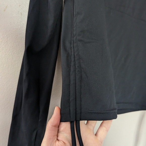 Sports top - Picture 3 of 5